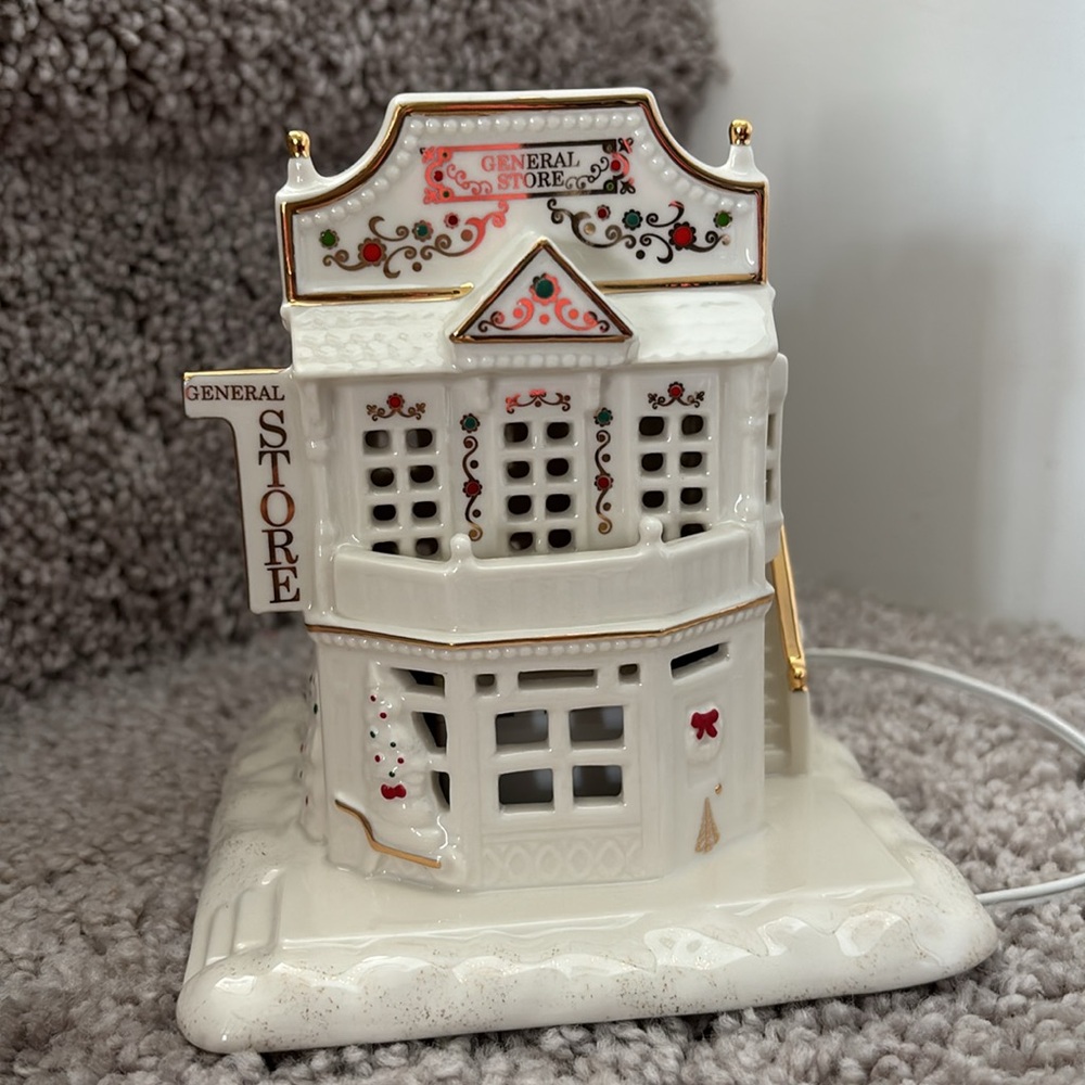 Mistletoe Park Village Ceramic General Store Decor with Gold Accents - Picture 6 of 11